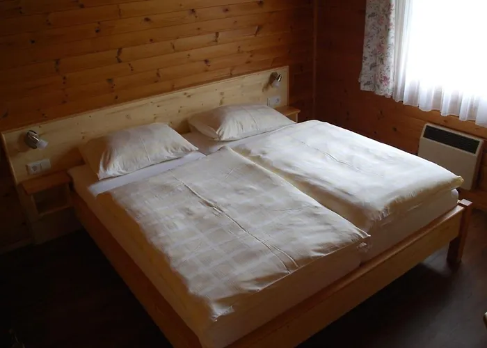 Semesterbostad Langhans Huette 2 *